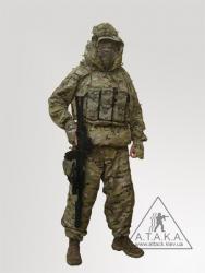 Нагрудный боевой клапан открыт и виден боекомплект